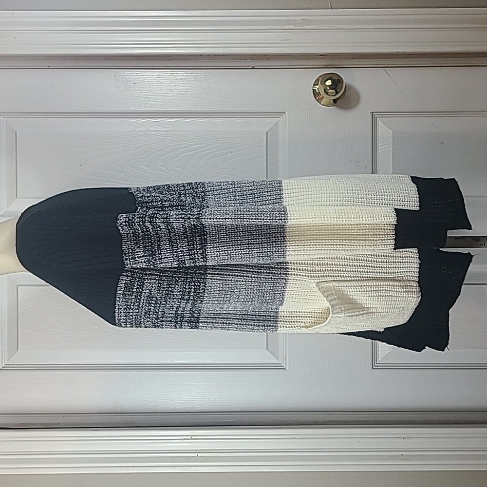 Fresh Colorblocked Cardigan - Picture 6 of 10